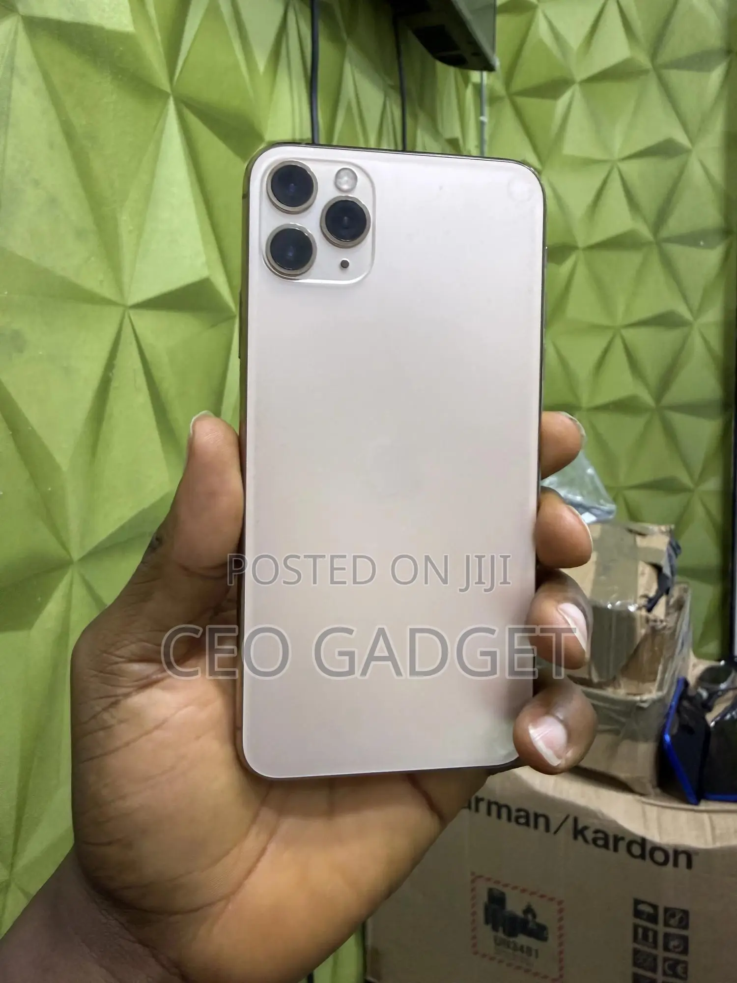 Apple iPhone 11 Pro Max 64 GB Gold