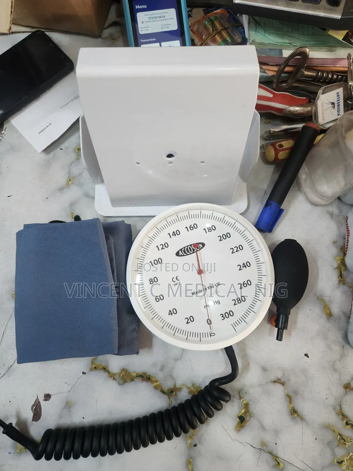 Accoson Dphygmomanometer Desk