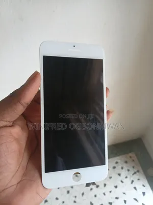 iPhone 8 Plus Screen