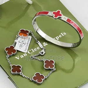 Original Van Cleef Arpels Bracelet Available in Store
