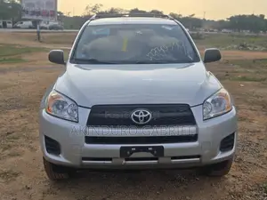 Toyota RAV4 2011 Silver