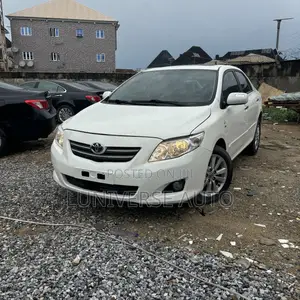 Toyota Corolla 2008 White