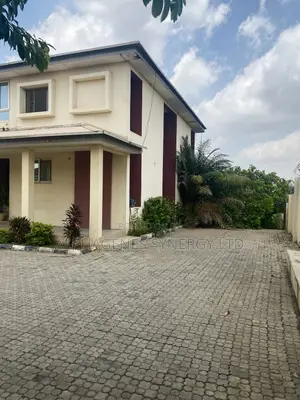 5bdrm Duplex in Asokoro for sale
