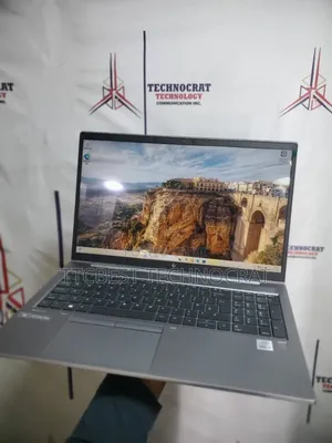 Laptop HP ZBook Firefly 15 G7 16GB Intel Core i7 SSD 512GB
