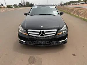 Mercedes-Benz C300 2012 Black