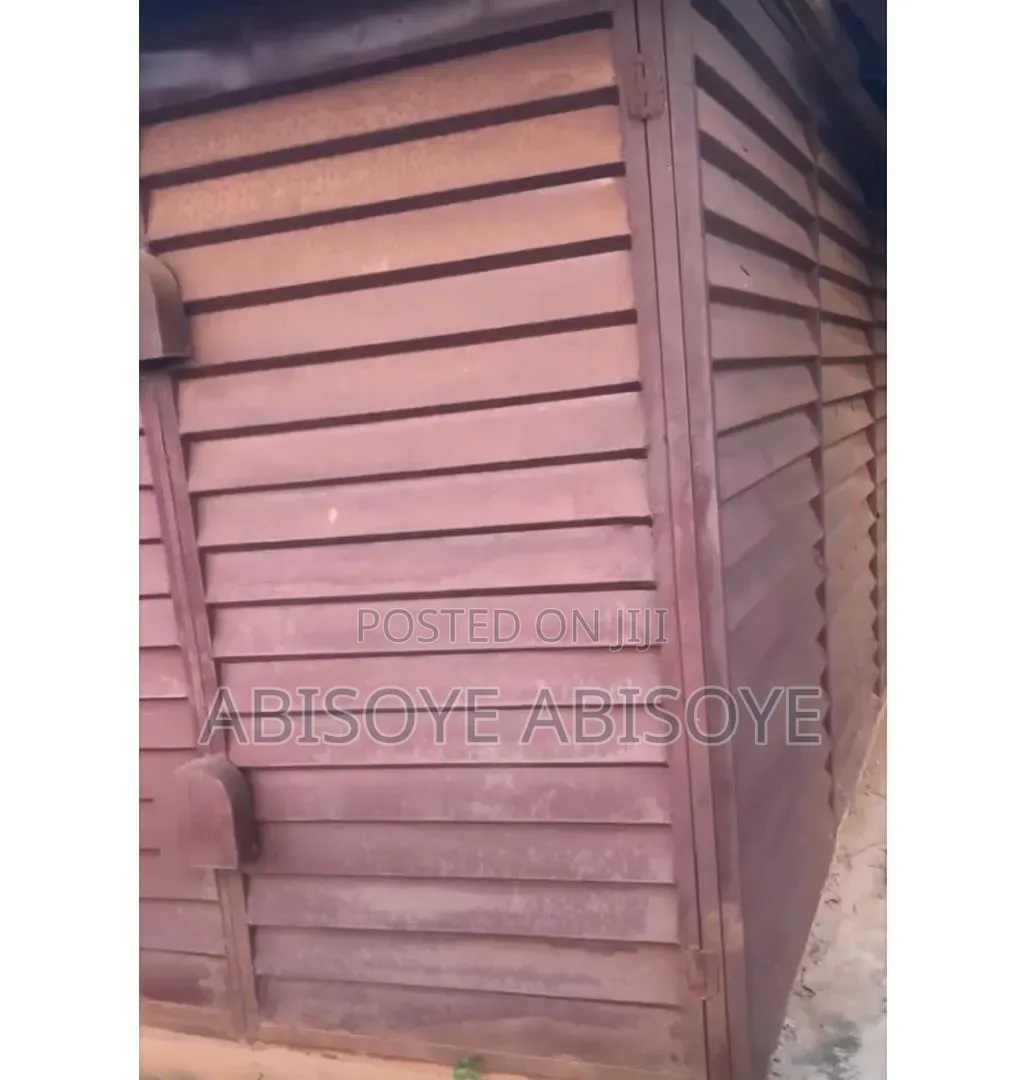 Long Container