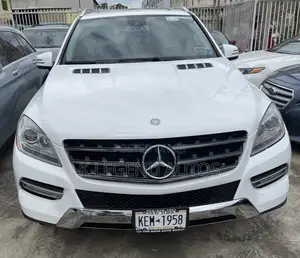 Mercedes-Benz M Class ML350 4MATIC 4dr SUV AWD (3.5L 6cyl 7A) 2014