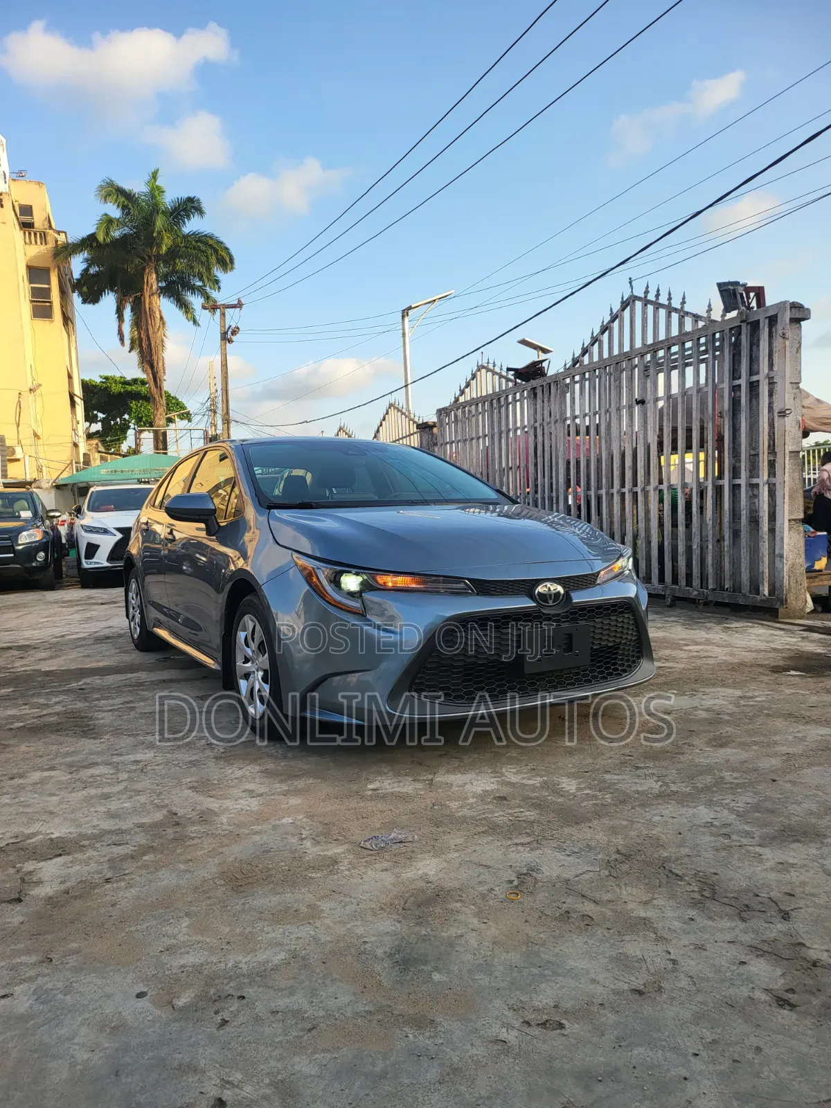 Toyota Corolla LE 2020 Blue