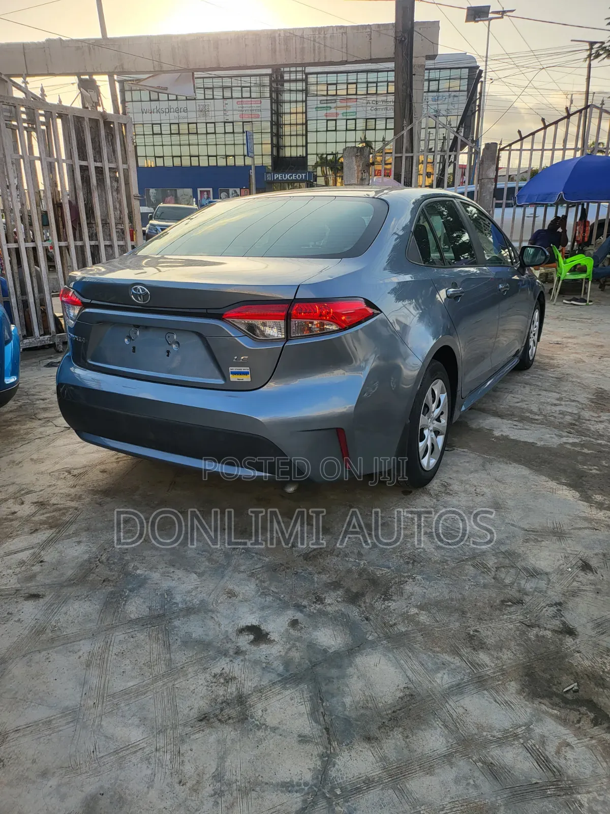 Toyota Corolla LE 2020 Blue