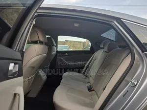Hyundai Sonata Base Sedan FWD (2.4L 4cyl 6A) 2017 Blue