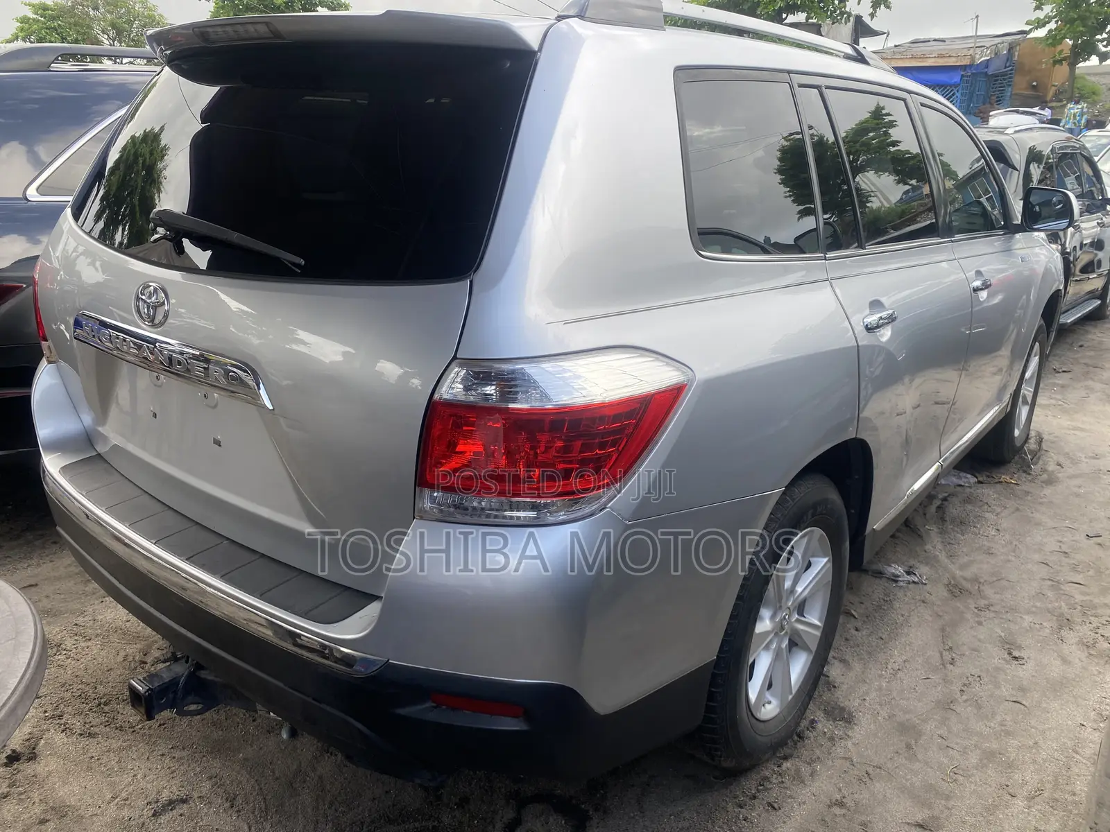 Toyota Highlander Limited 3.5l 4WD 2013 Silver