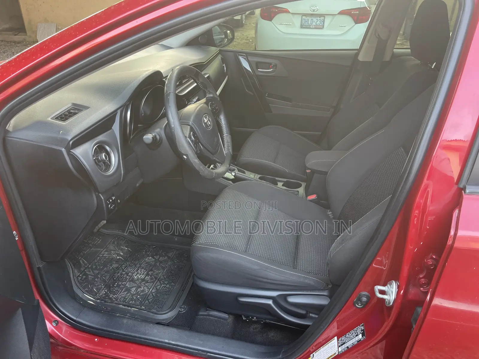 Toyota Corolla 2017 Red