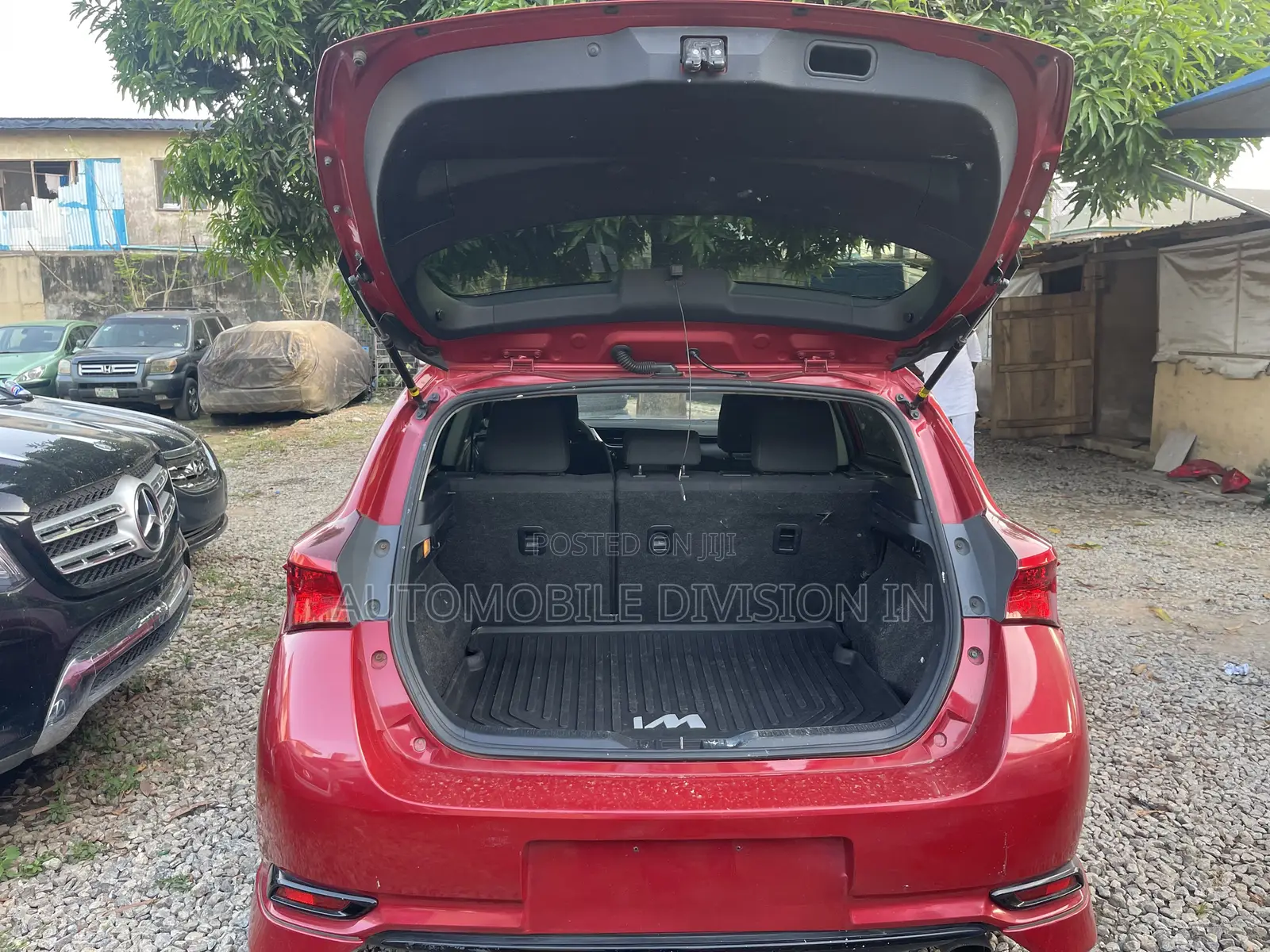 Toyota Corolla 2017 Red