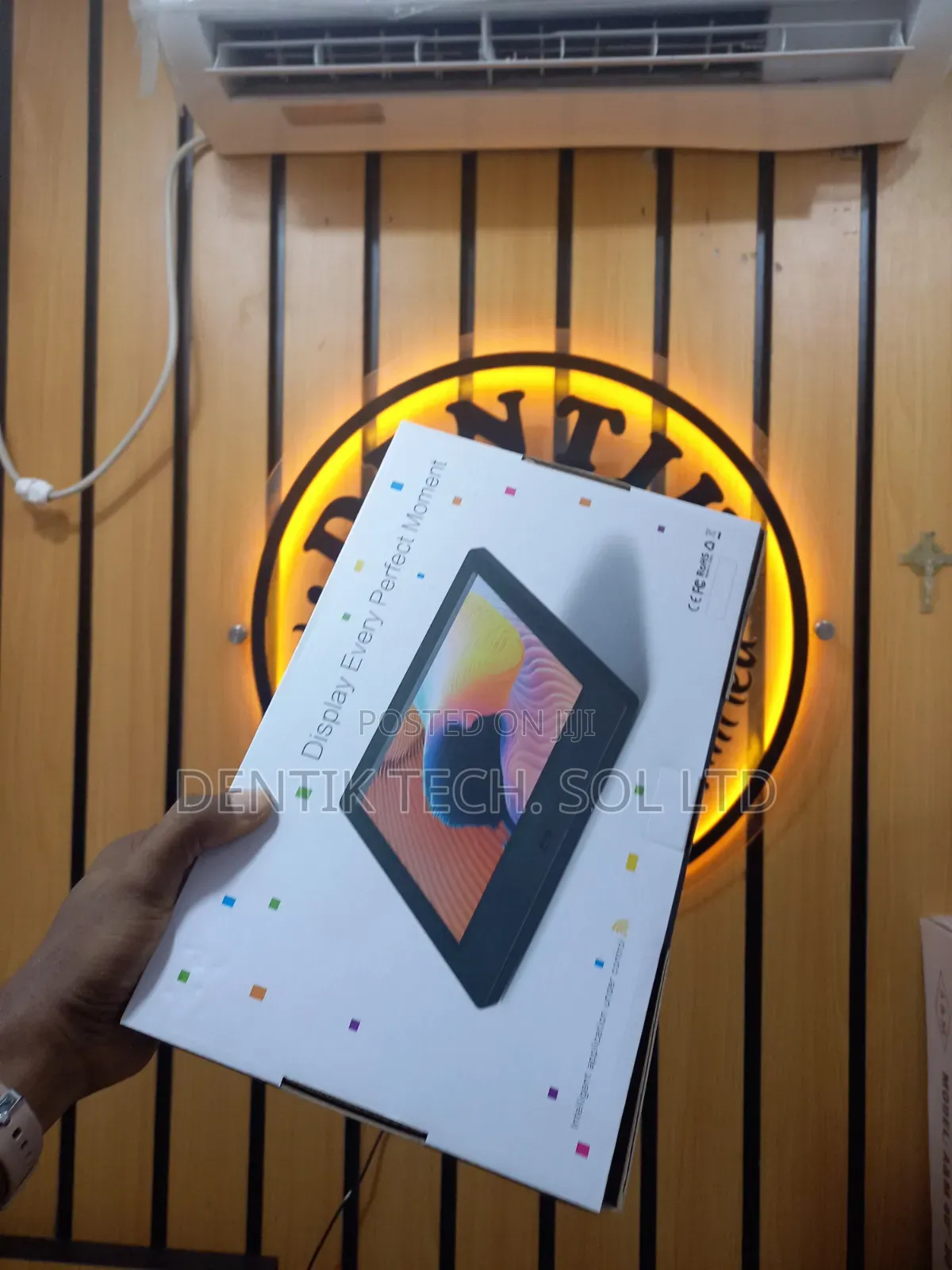10inch Multifunction Digital Picture / Video Frame