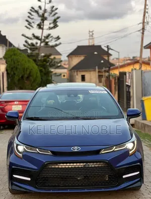 Toyota Corolla SE 2021 Blue