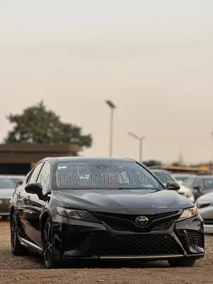 Toyota Camry XSE V6 FWD (3.5L 6cyl 8AM) 2018 Black