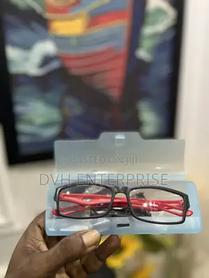High End Reading Glass for Middle Aged