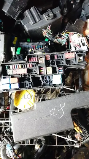 Bonnet Fuse Box Hilux 2015 to 2020