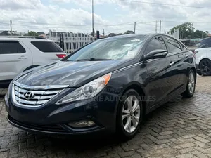 Hyundai Sonata Limited Sedan FWD (2.4L 4cyl 6A) 2013 Gray