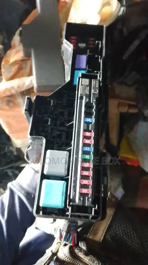 Bonnet Fuse Box Hiace 2020