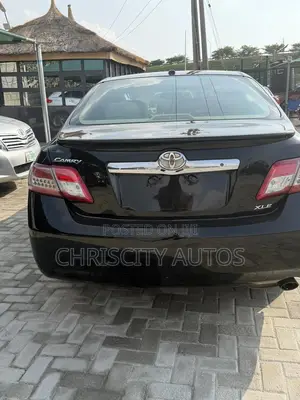 Toyota Camry XLE 4dr Sedan (2.5L 4cyl 6AM) 2010 Black