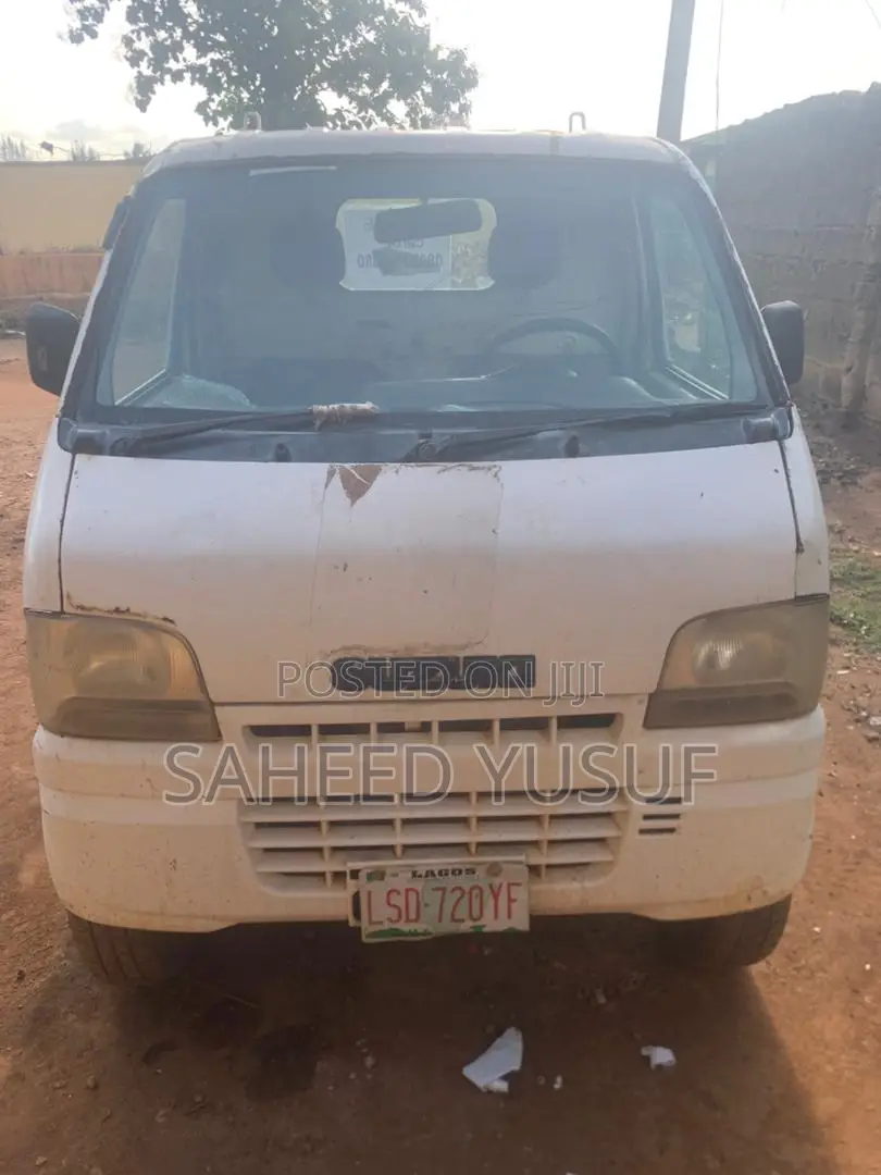 Suzuki Every 2012 White