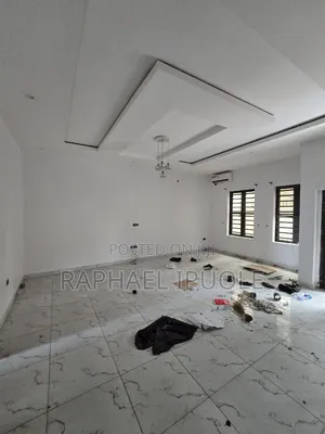 2bdrm Duplex in Omole Phase 2, Ikeja for rent