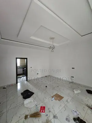 2bdrm Duplex in Omole Phase 2, Ikeja for rent