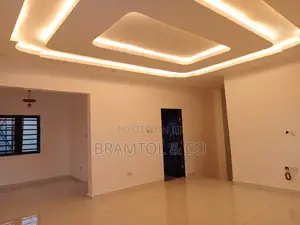 2bdrm Bungalow in Dakwo District for rent