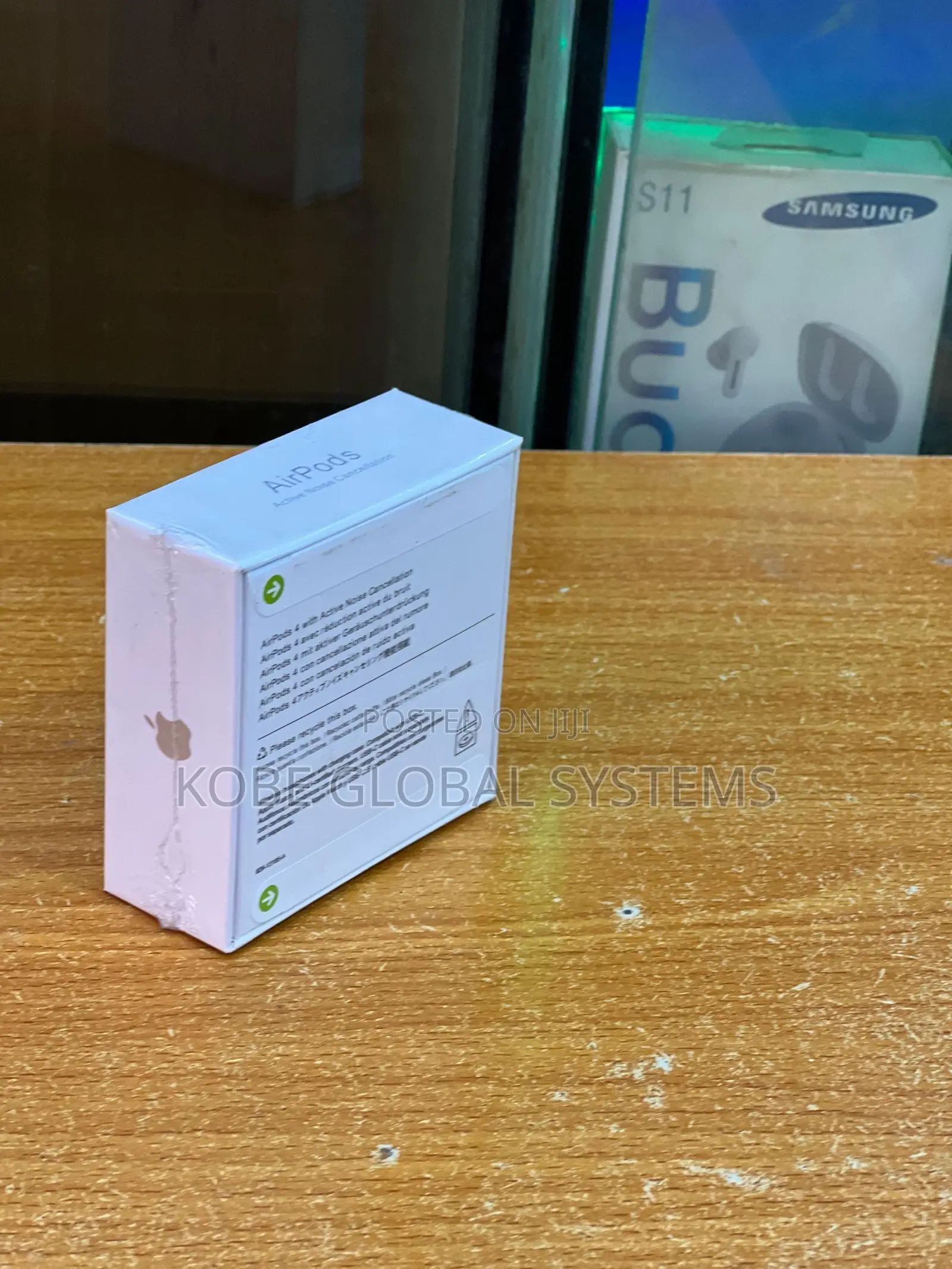 Apple Airpods 4 Wireless Bluetooth Earbuds