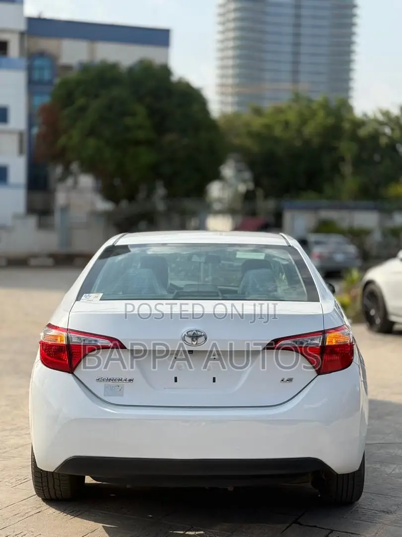 Toyota Corolla 2015 White