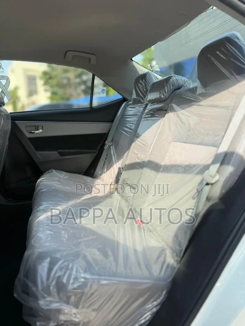 Toyota Corolla 2015 White