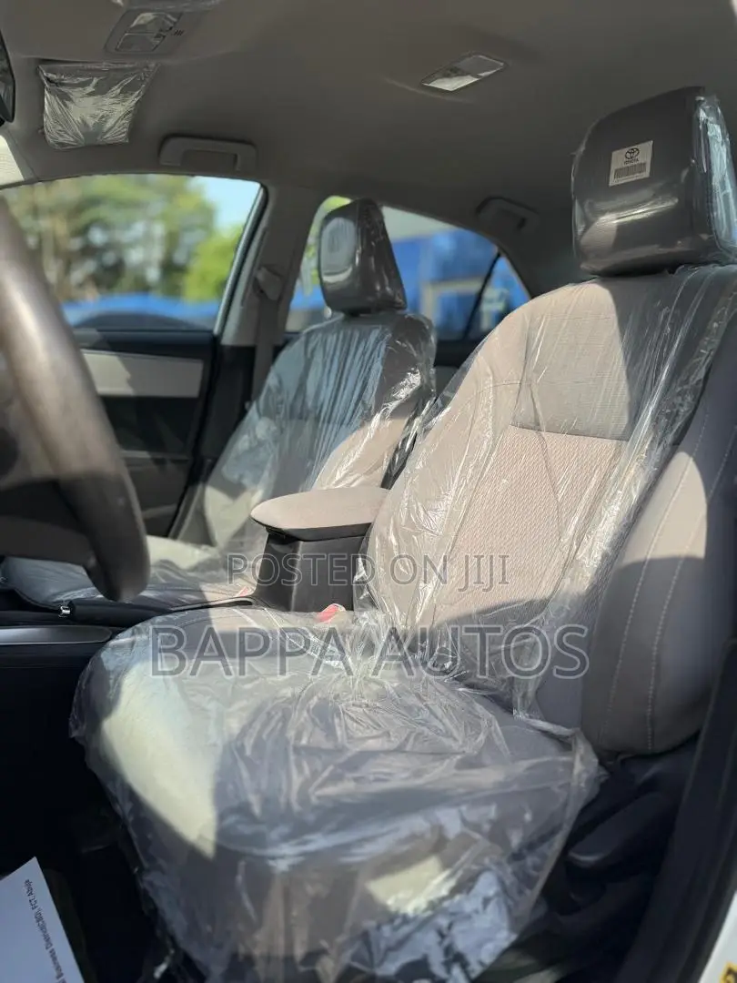 Toyota Corolla 2015 White