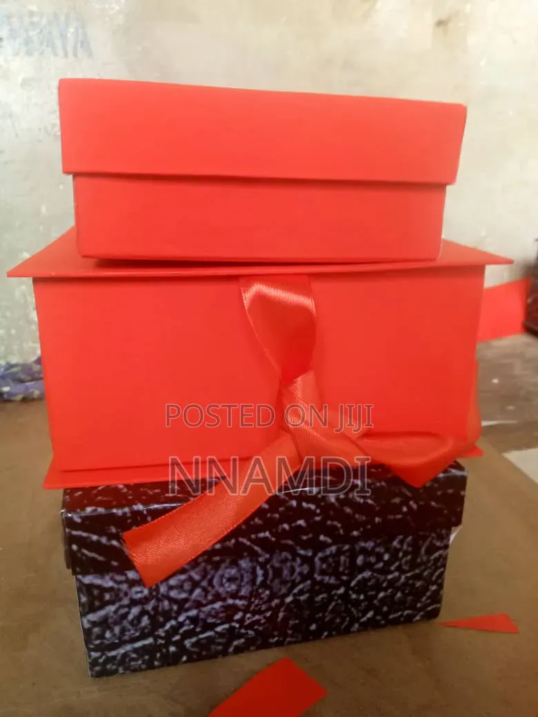 White Quality Gift Box for Gift Item