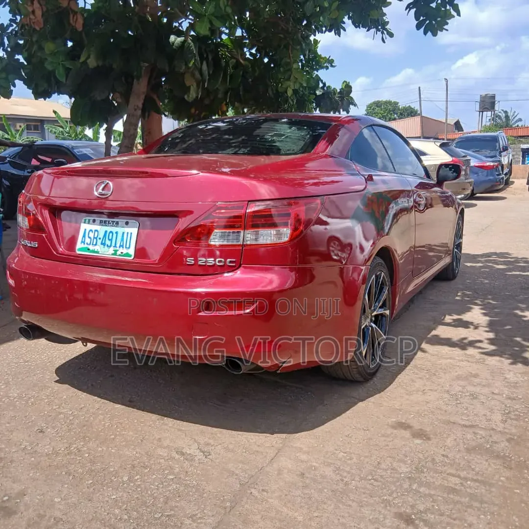 Lexus IS 250 2009 Red