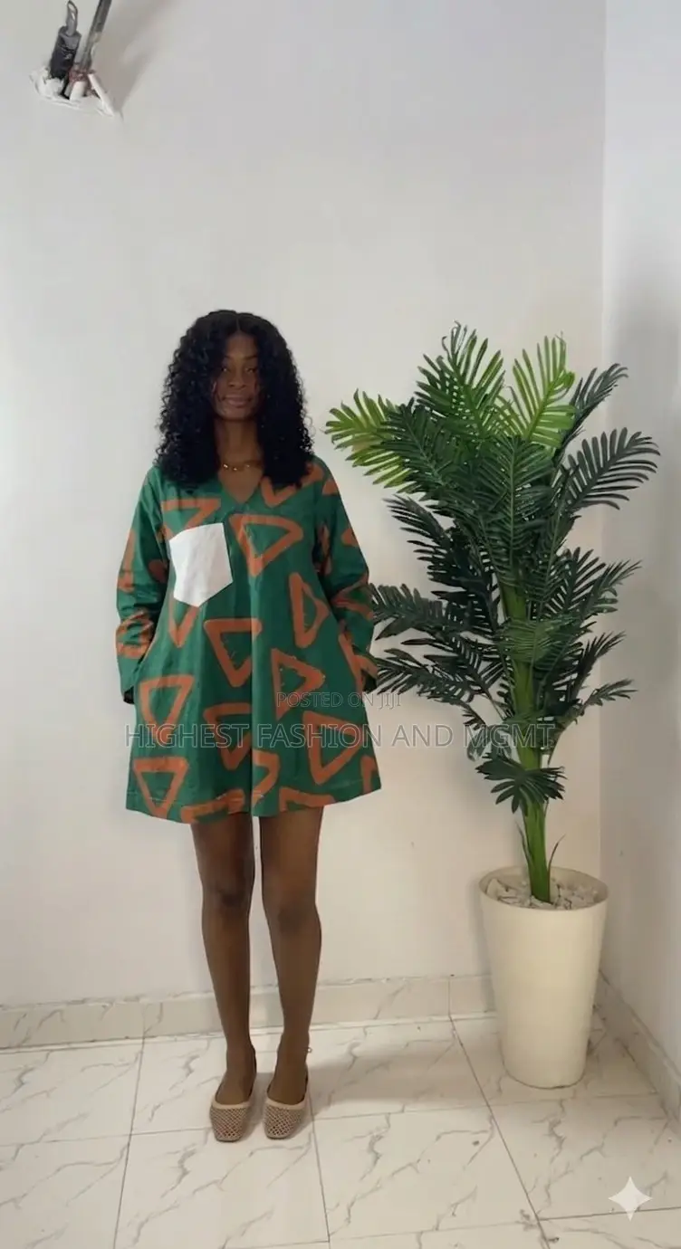 First Date Short Gown - Style 207