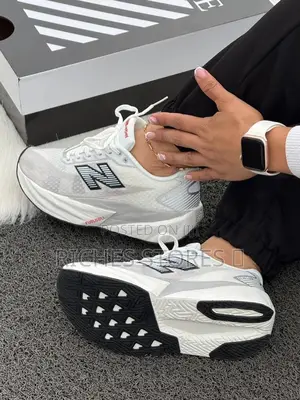 New Balance Fuel Cell Rebel V5 Angora Earth Shadow