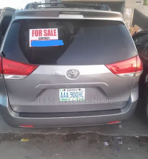 Toyota Sienna 2013 Gray