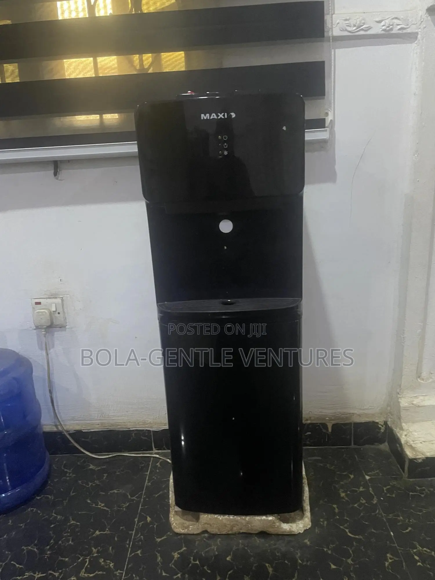 Water Dispenser (Maxi)