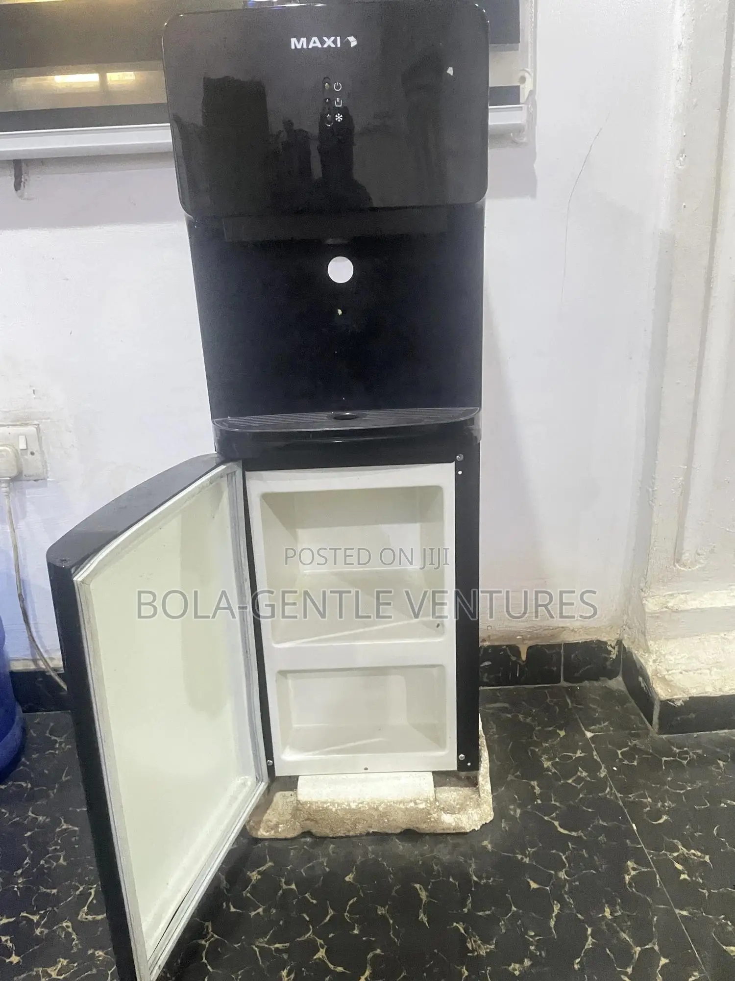 Water Dispenser (Maxi)