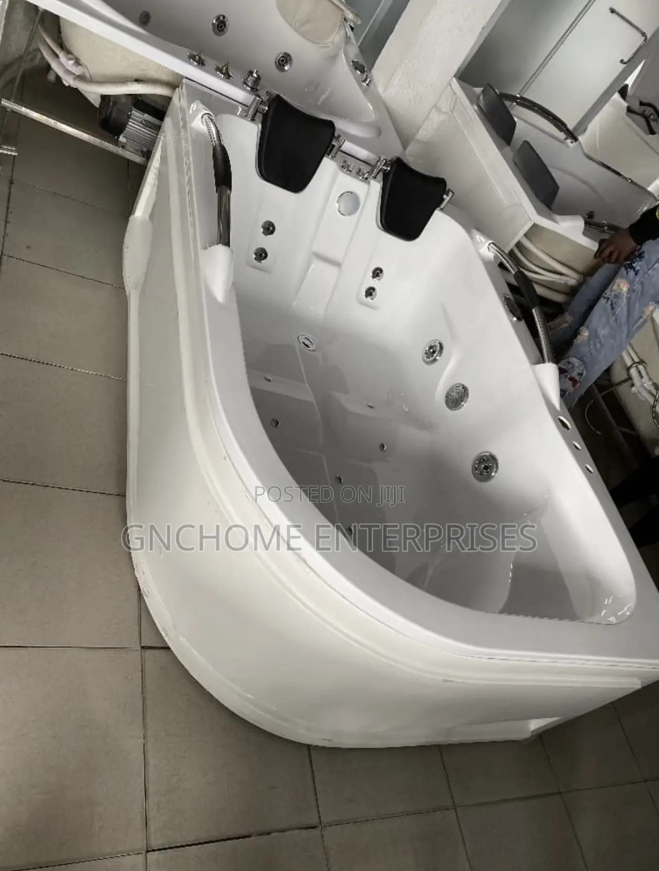Double Head Jacuzzi