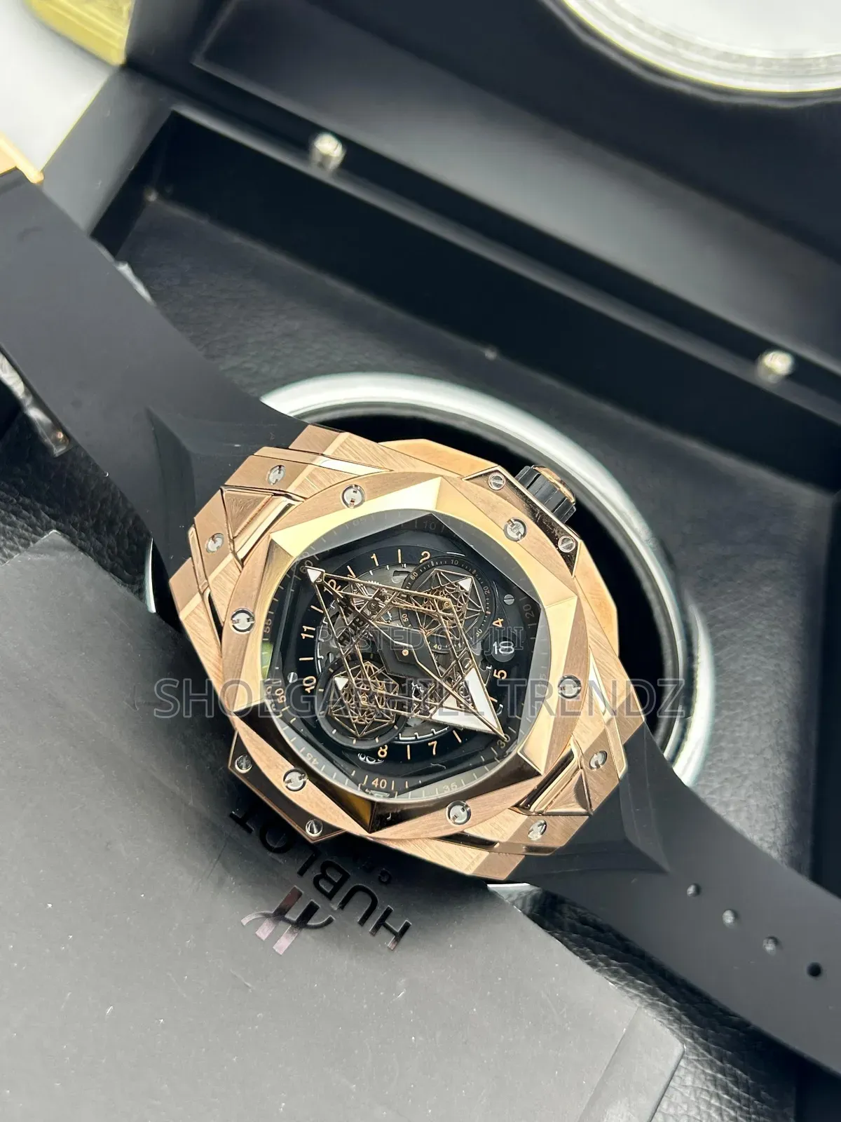 Hublot Wristwatches in Silicon Strap