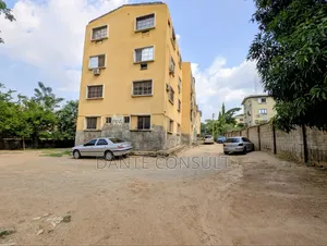 3bdrm Block of Flats in Wuse for sale