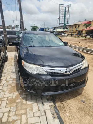 Toyota Camry LE 4dr Sedan (2.5L 4cyl 6A) 2013 Black