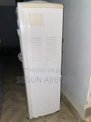 Midea Water Dispenser