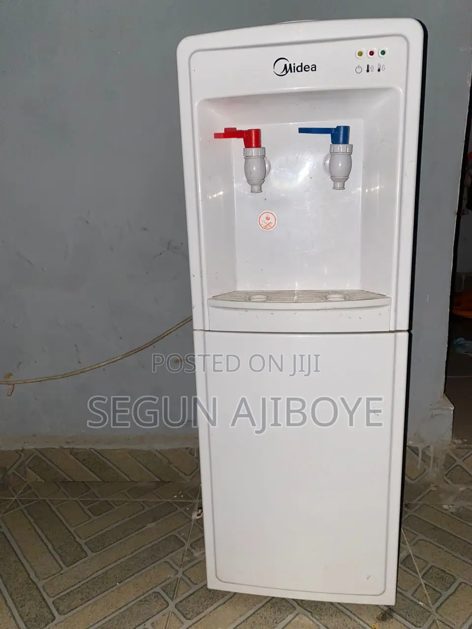 Midea Water Dispenser