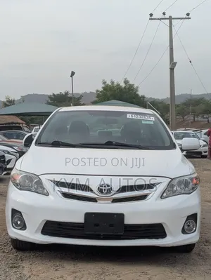 Toyota Corolla 2013 White