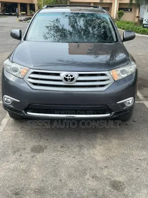 Toyota Highlander 3.5L 4WD 2013 Gray