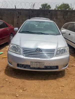 Toyota Corolla 2004 Silver