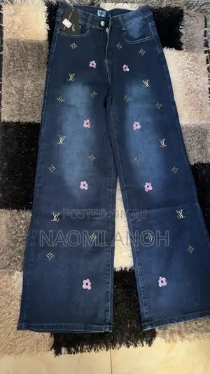 I Sell Quality Jeans for Women